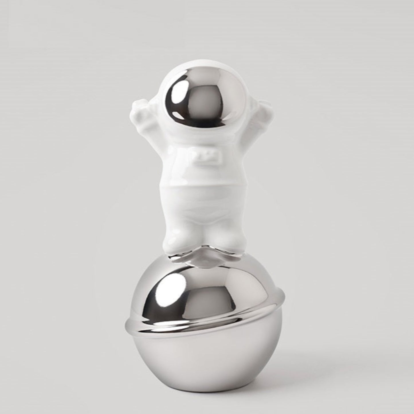 Showpiece The Benevolent Rider of The Space - Ceramic Astronaut Table Showpiece