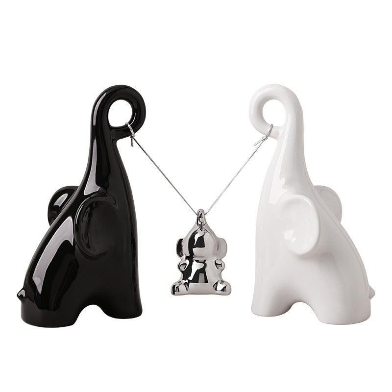 Showpiece Bond Beyond Time Ceramic Elephant Family Table Showpiece