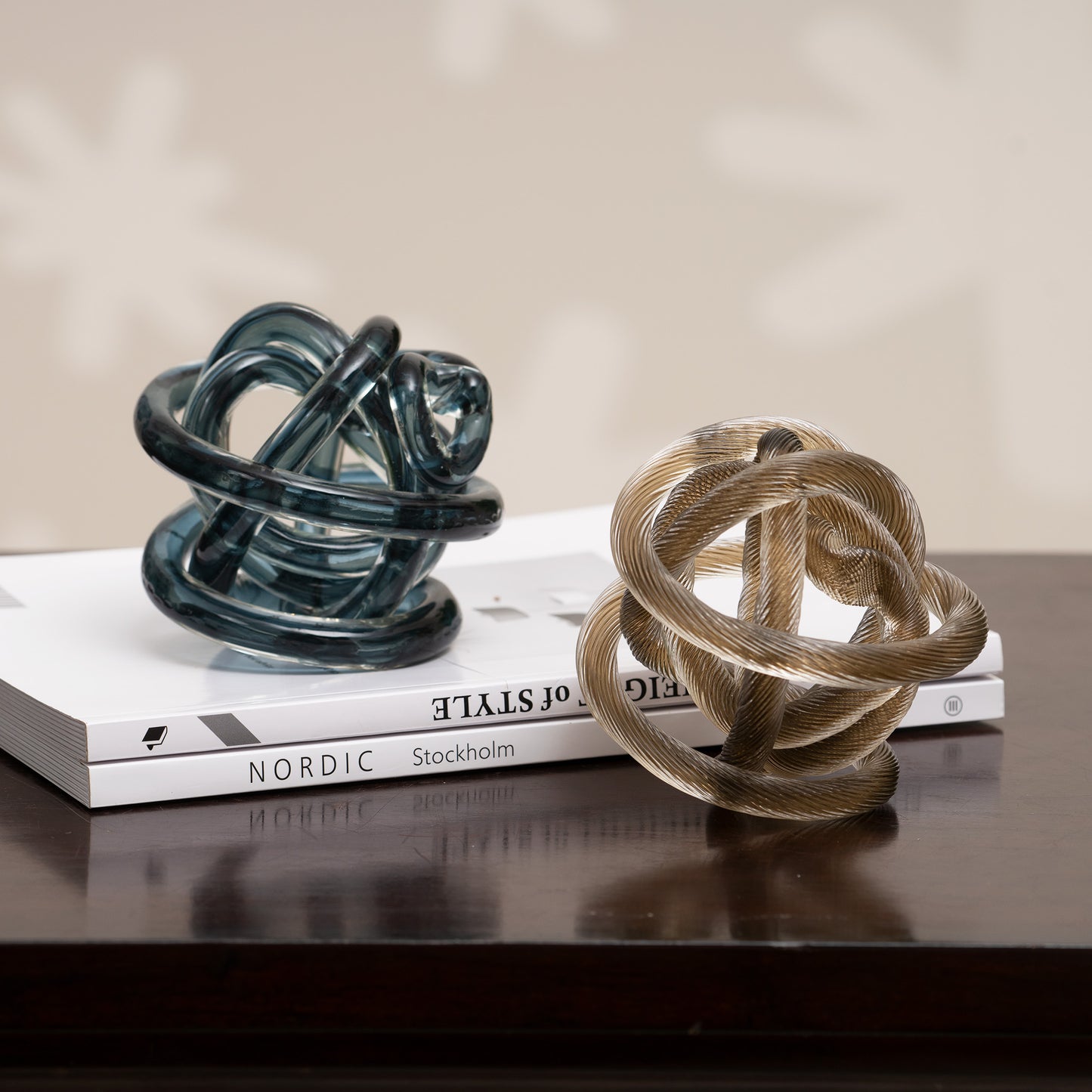 The Tangled Sphere Glass Table Showpiece - Blue