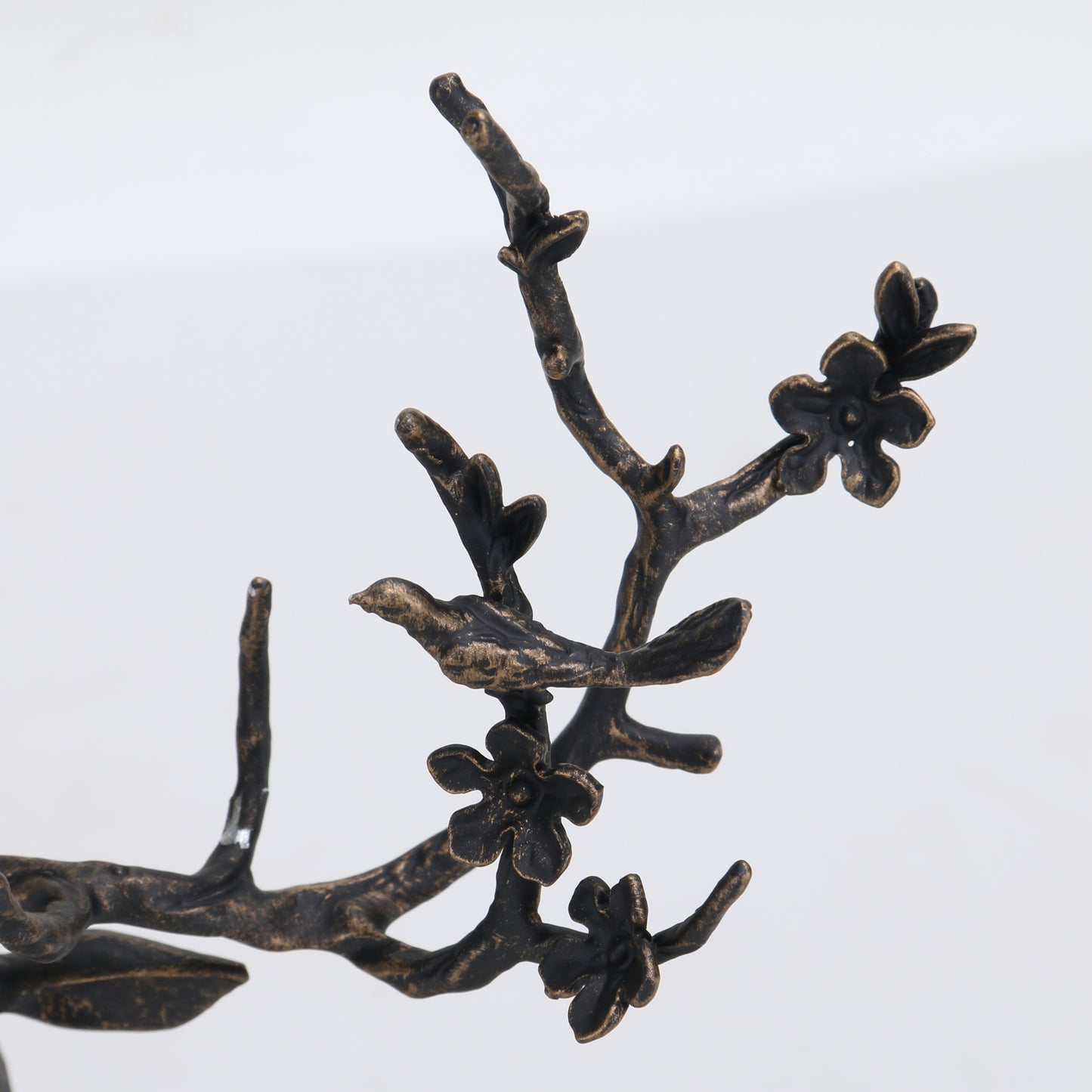 Elara - Marble & Metal Deer Figurines