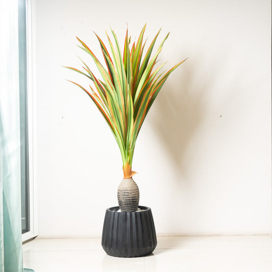 Artificial Trees/Plants Sword Leaf Tapestry - Artificial Yucca Plant in Green & Red - Style 2 ~ 4 feet Tall