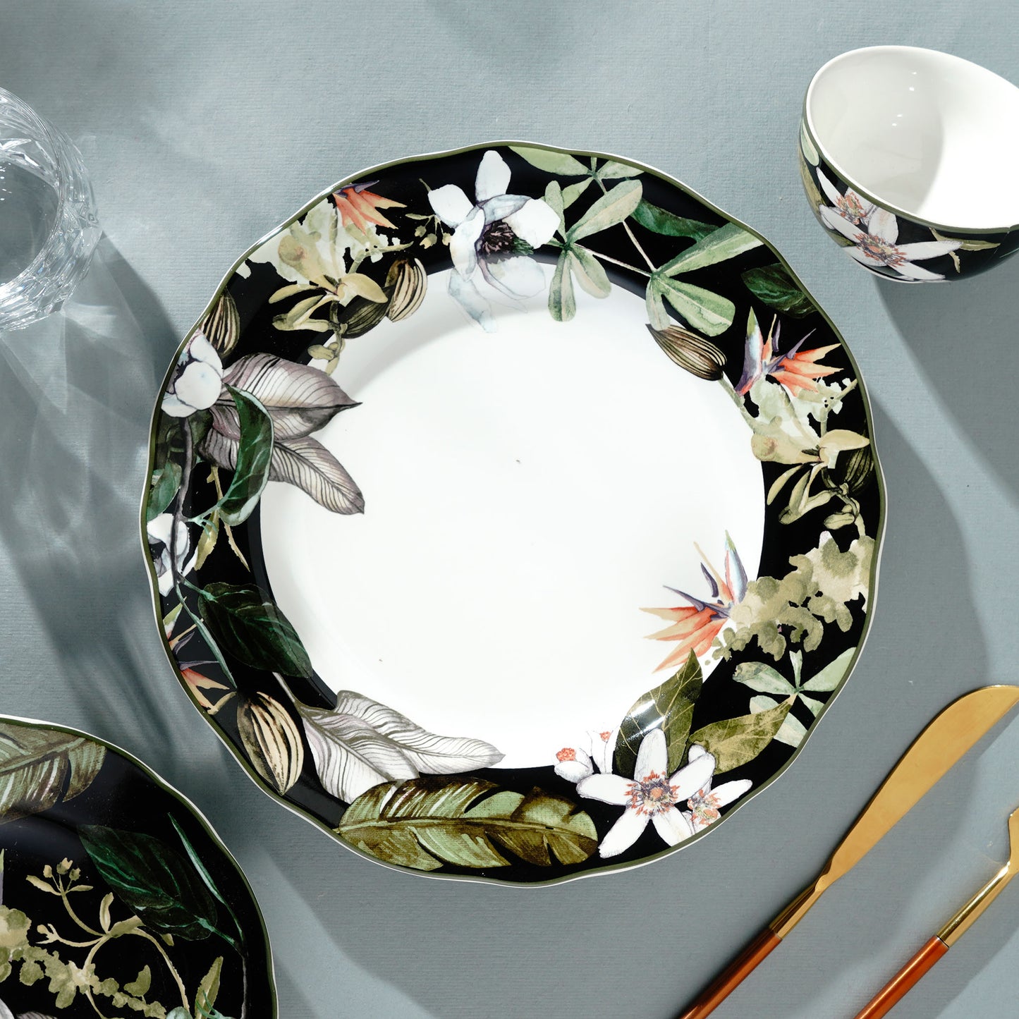 Side Plate Tropical Escape - Floral Theme Fine Porcelain Black Side Plate (Set of 4)