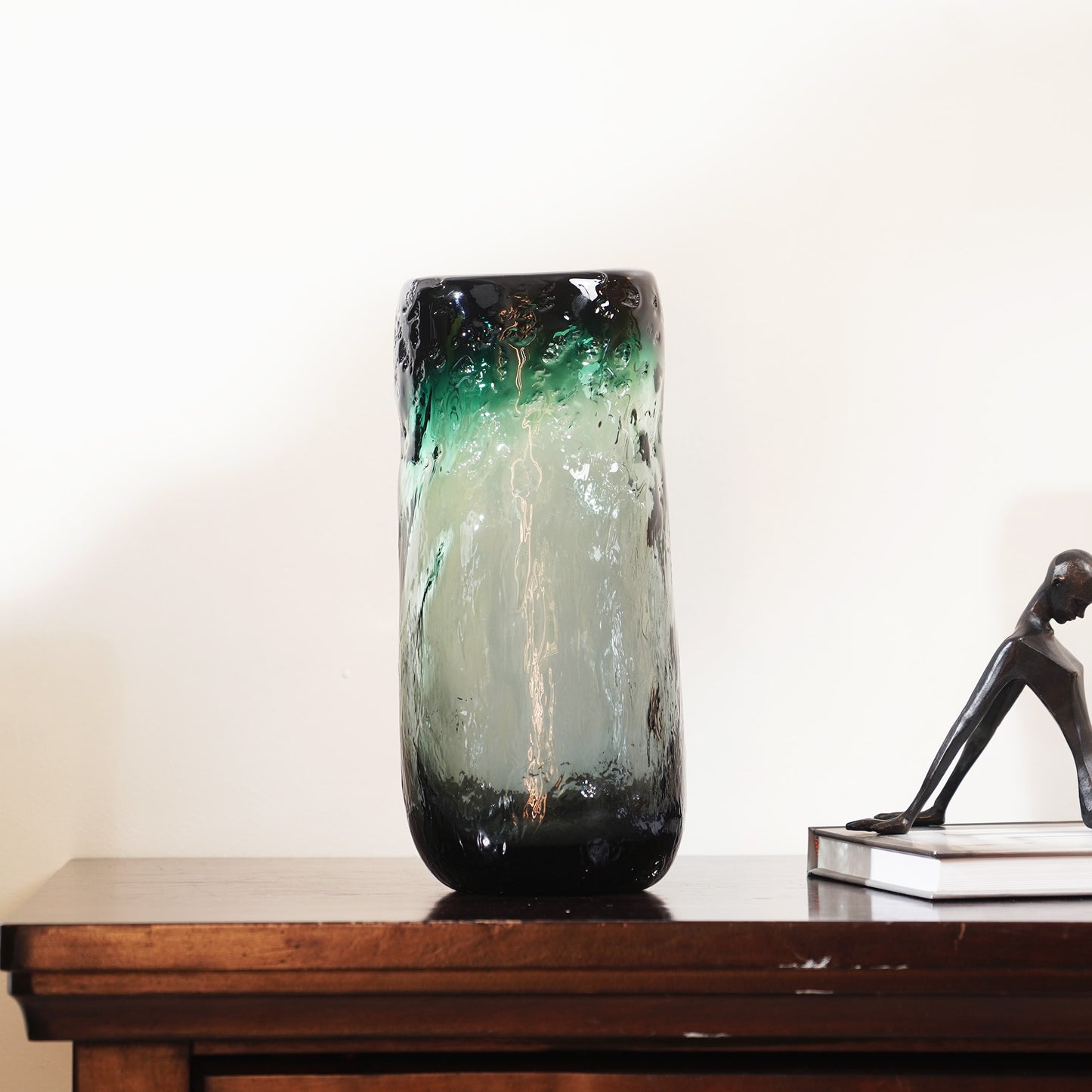 Table Vase Emerald Reverie - Green Glass Table Vase