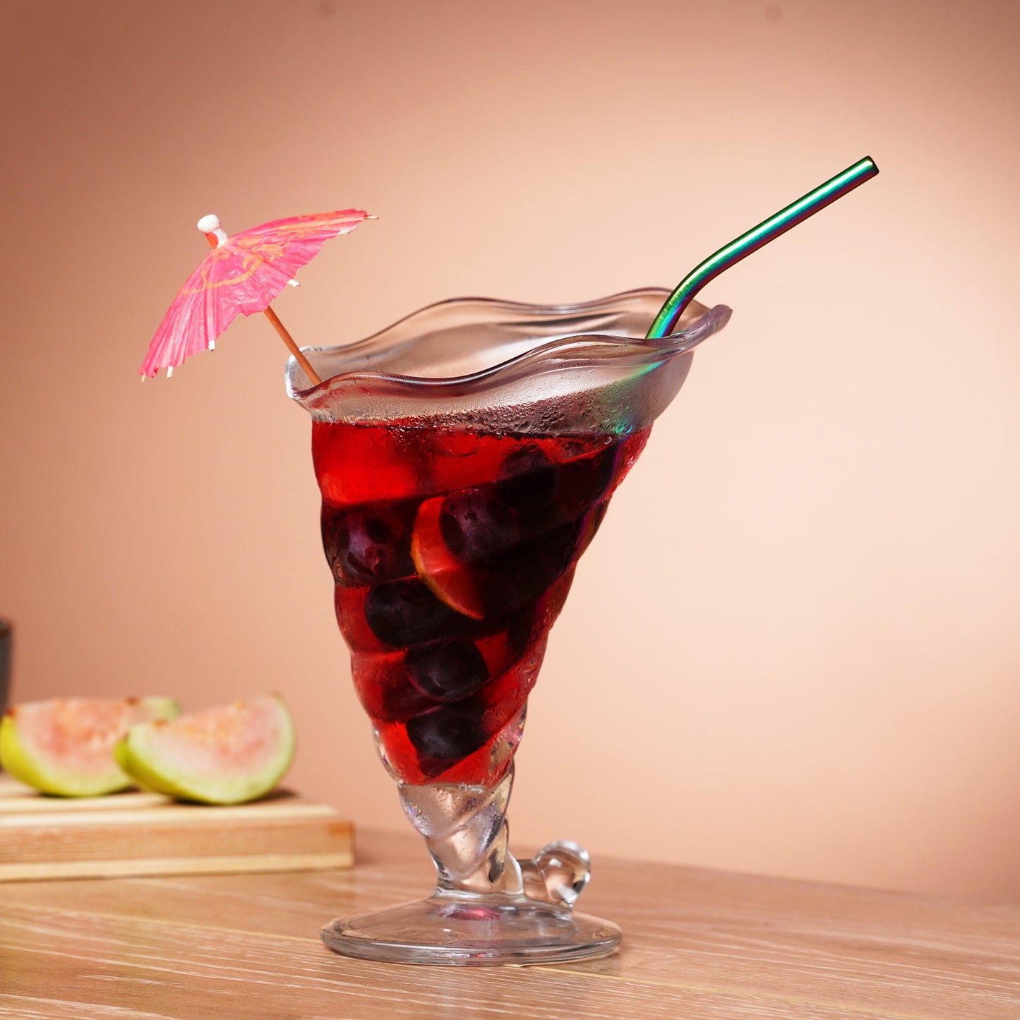Cocktail Glass The Twist of Delight - Cocktail or Smoothie Glass