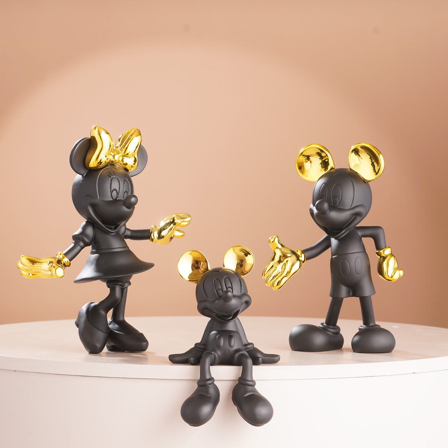 Showpiece Glimpses of Innocence - Mickey & Minnie Mouse Table Showpiece - Black & Gold