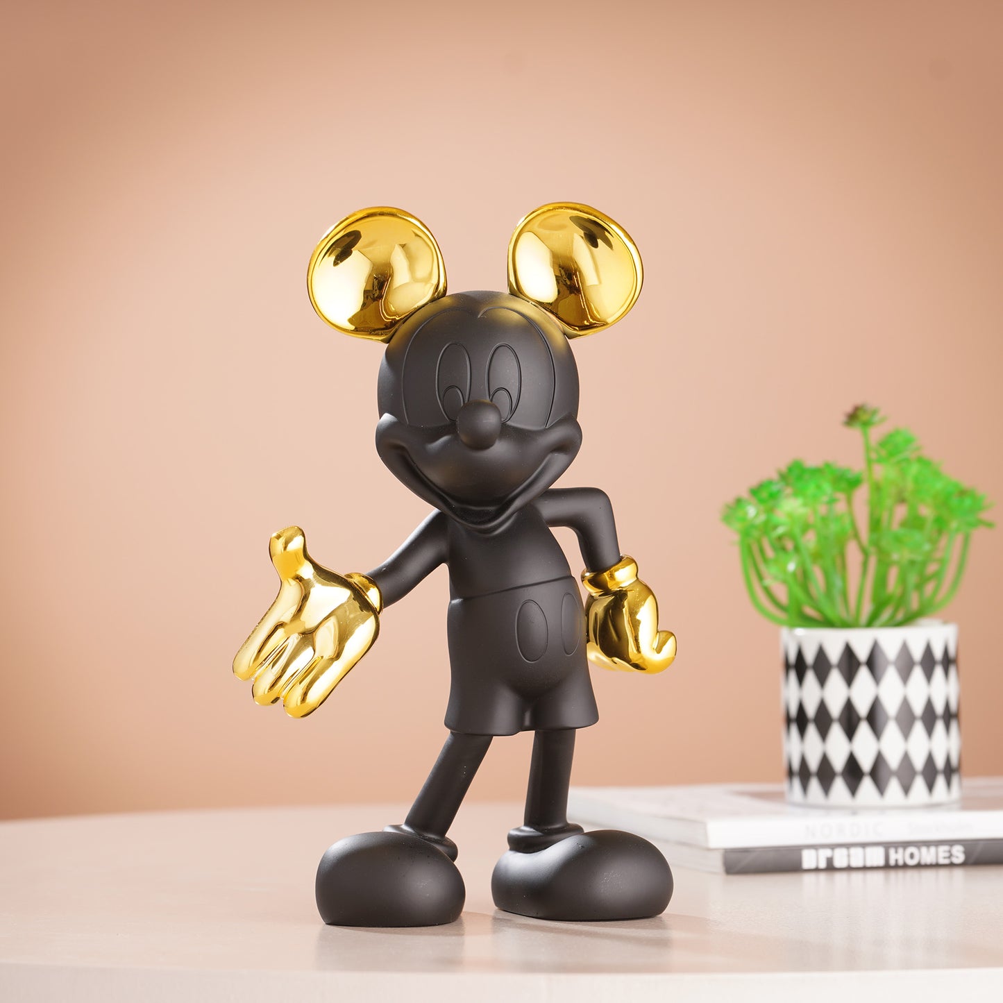 Showpiece Glimpses of Innocence - Mickey & Minnie Mouse Table Showpiece - Black & Gold