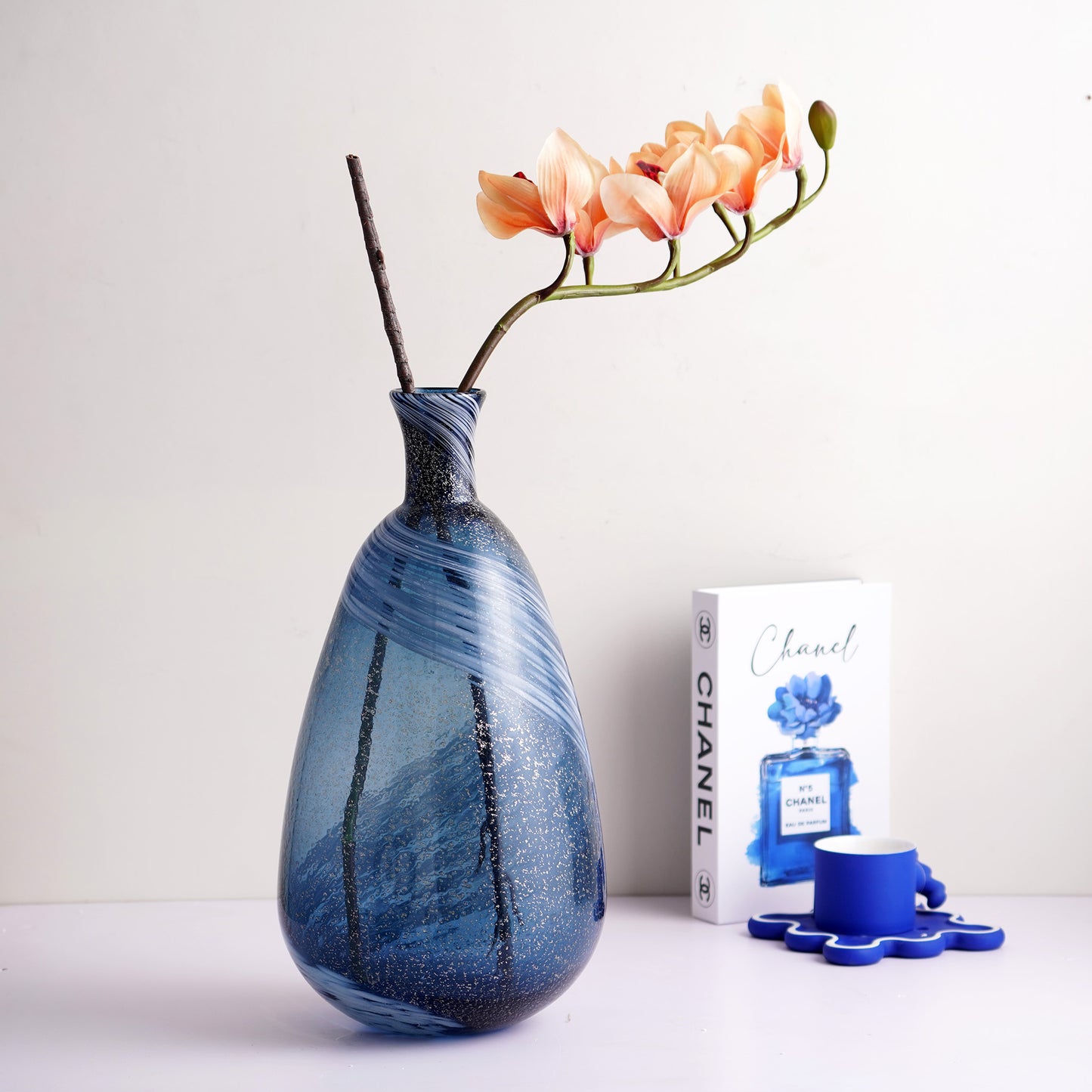 Table Vase Silent Swell - Thick Crystal Glass Table Vases