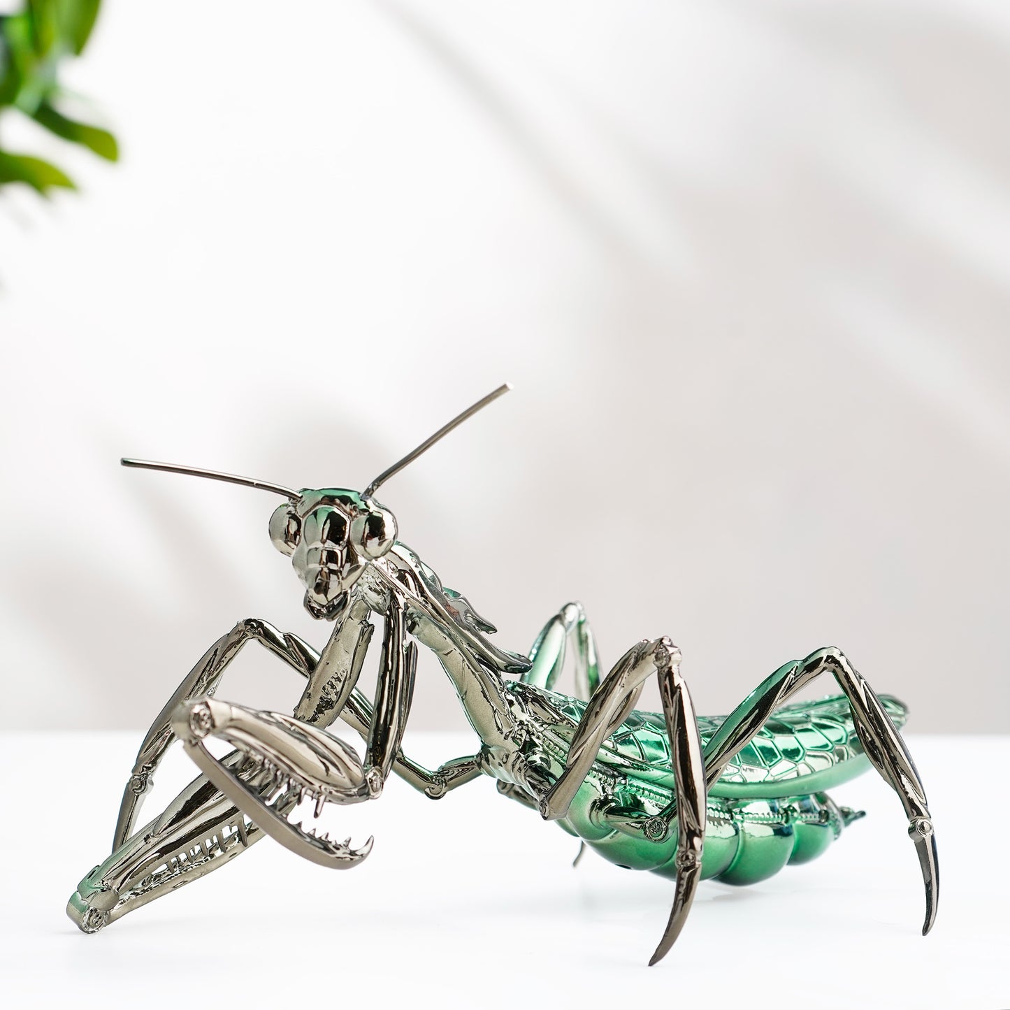 The Miraak - Metallic Praying Mantis Showpiece