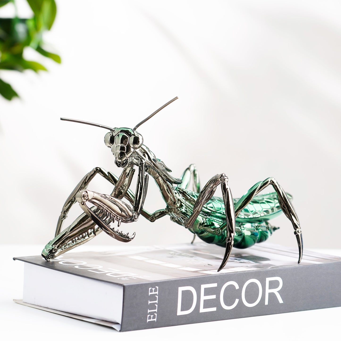 The Miraak - Metallic Praying Mantis Showpiece