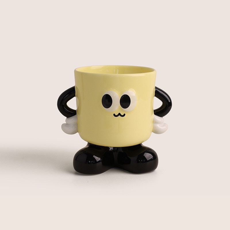 Mugsy ceramic organizer and showpiece in pale yellow by La Muse