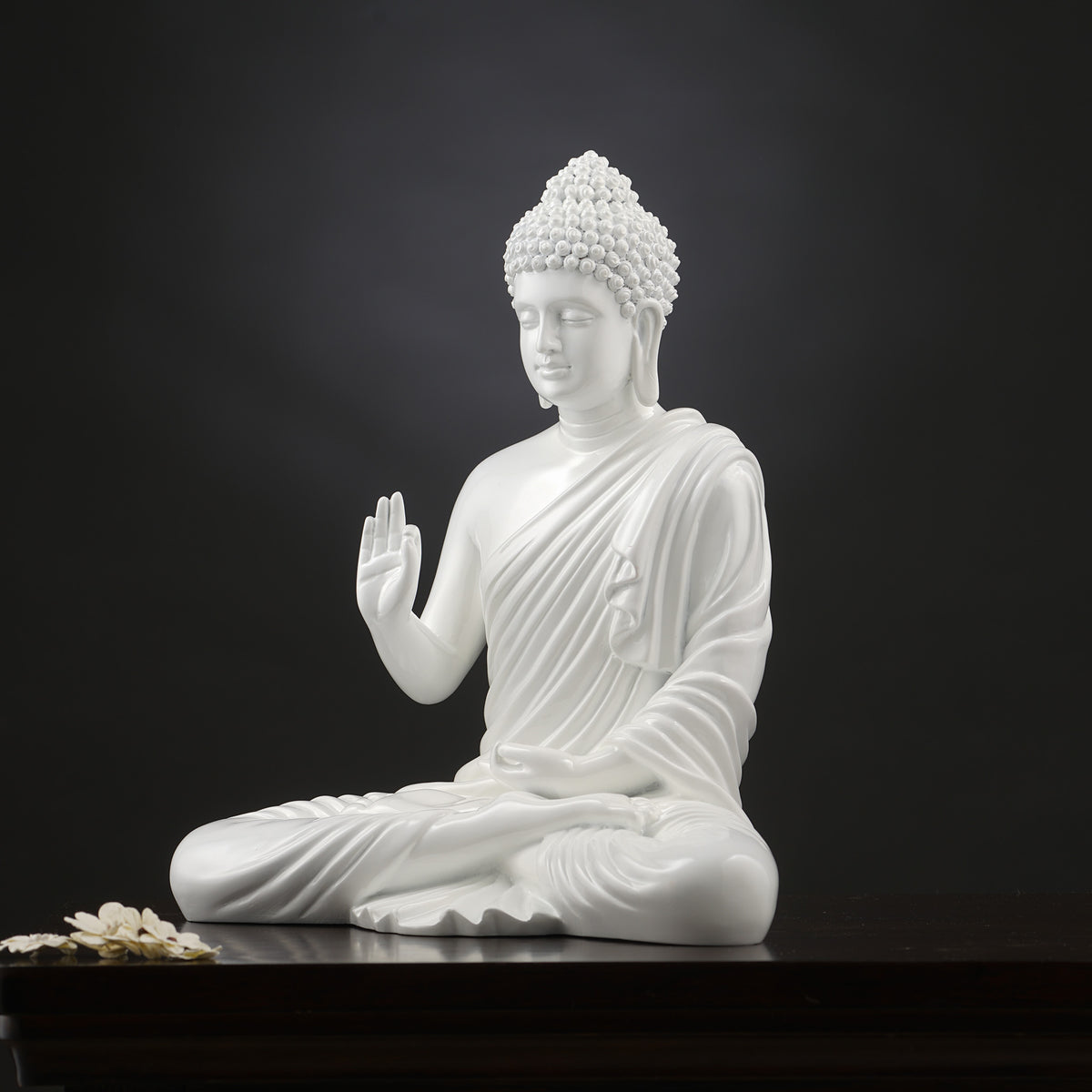 White buddha statue discount