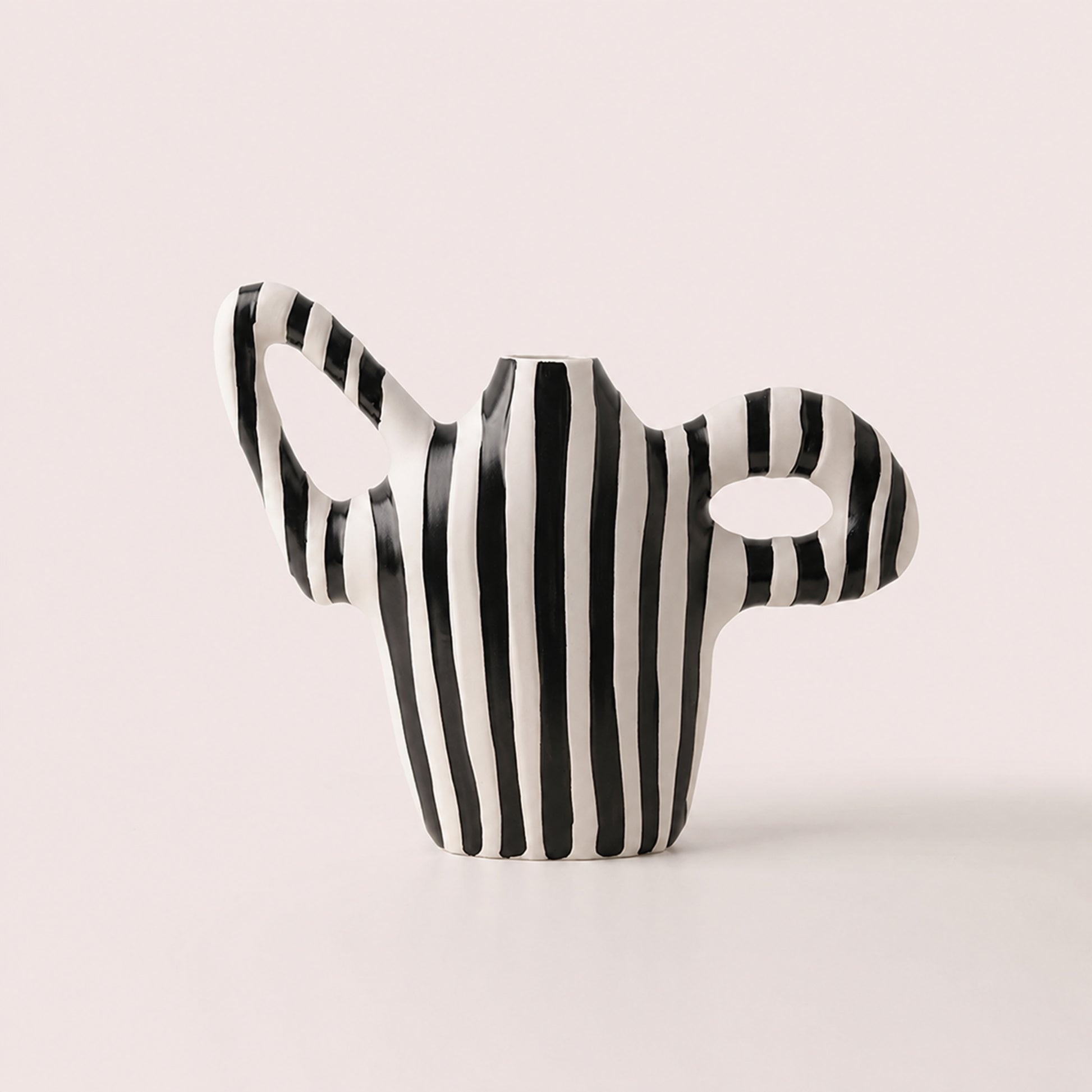 Geometrica striped double-ear ceramic table vase