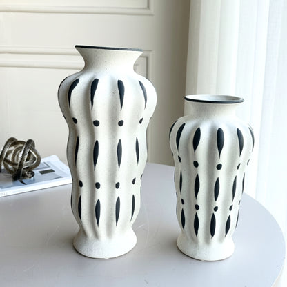 Vista - Black & White Ceramic Vases