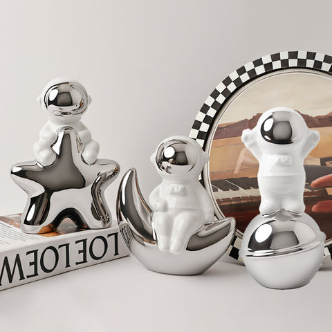 Benevolent Rider of The Space - Ceramic Astronaut Table Showpiece Style 3