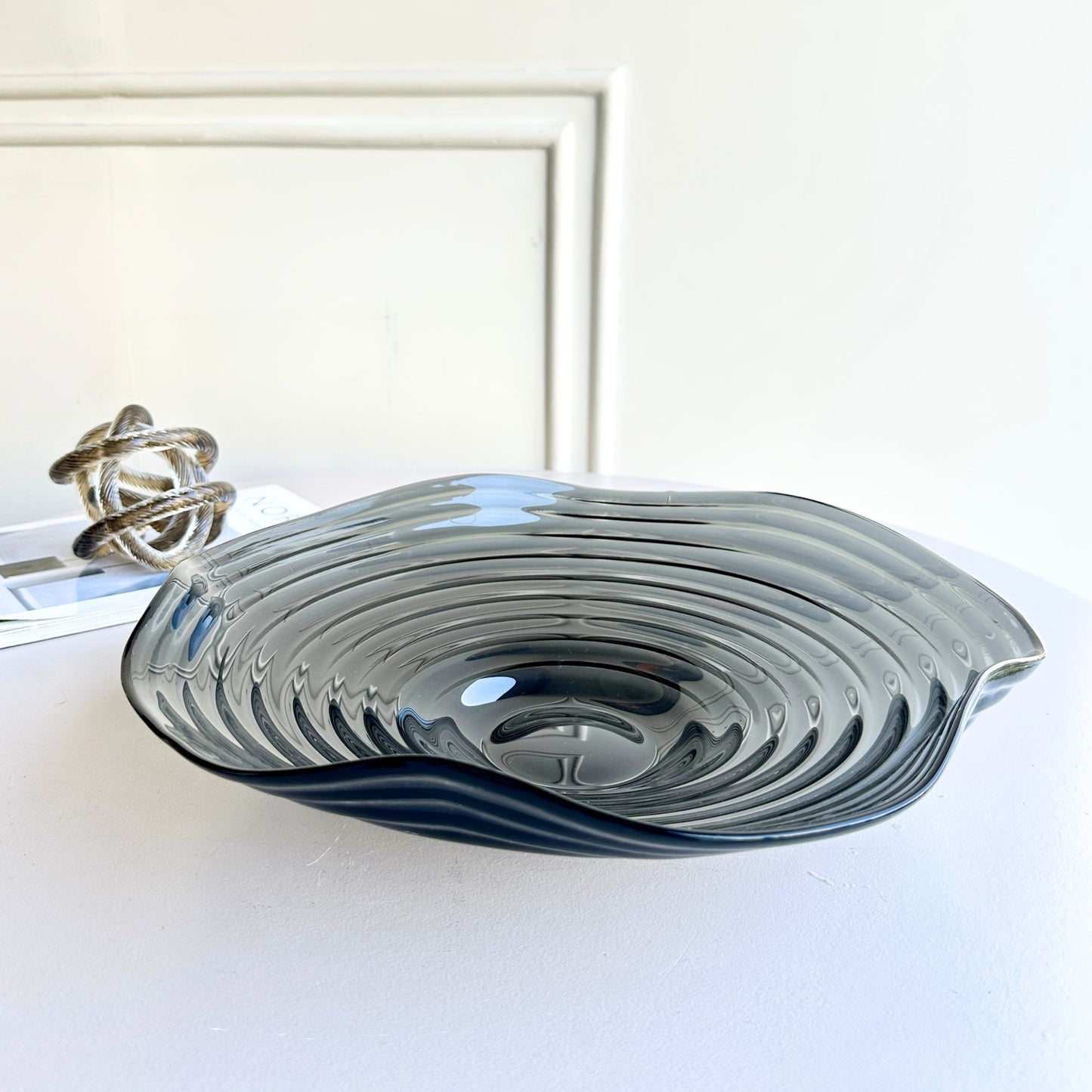 Corolla - Flower Shaped Glass Decorative Bowl - Style 2