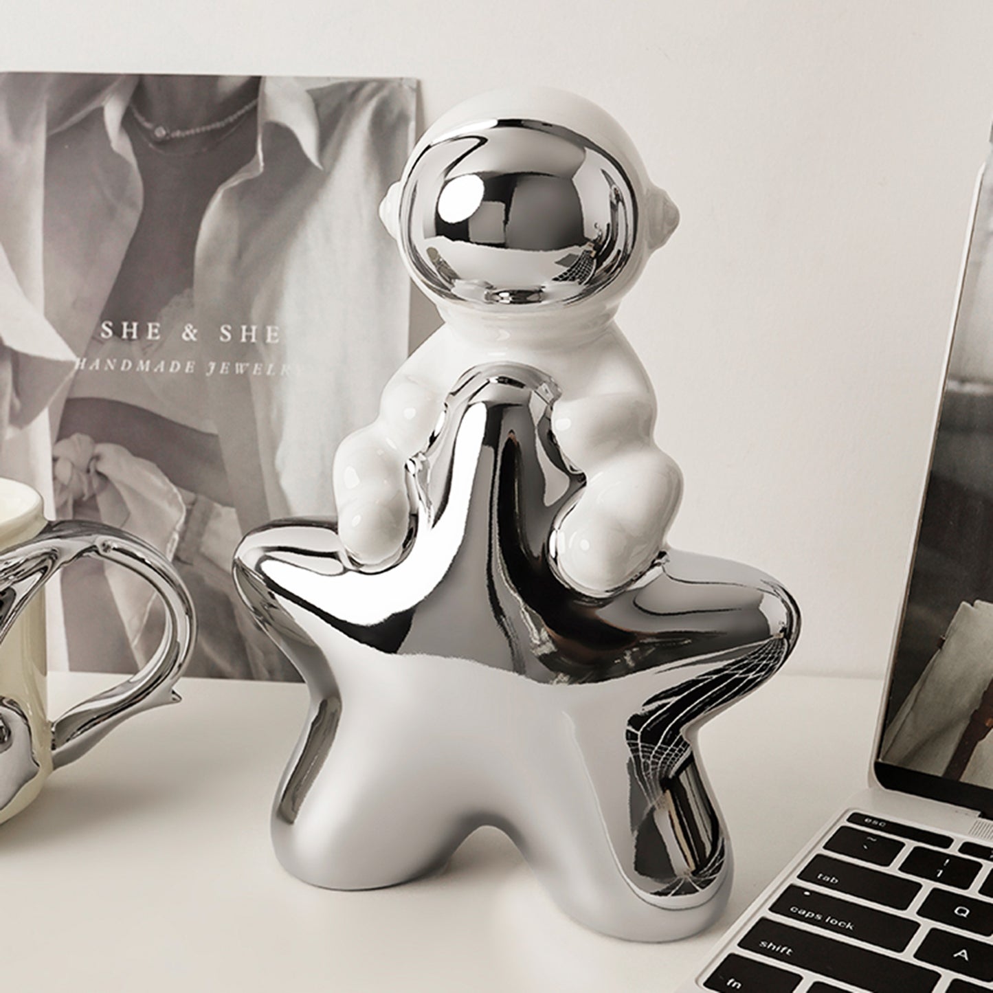 Showpiece The Benevolent Rider of The Space - Ceramic Astronaut Table Showpiece