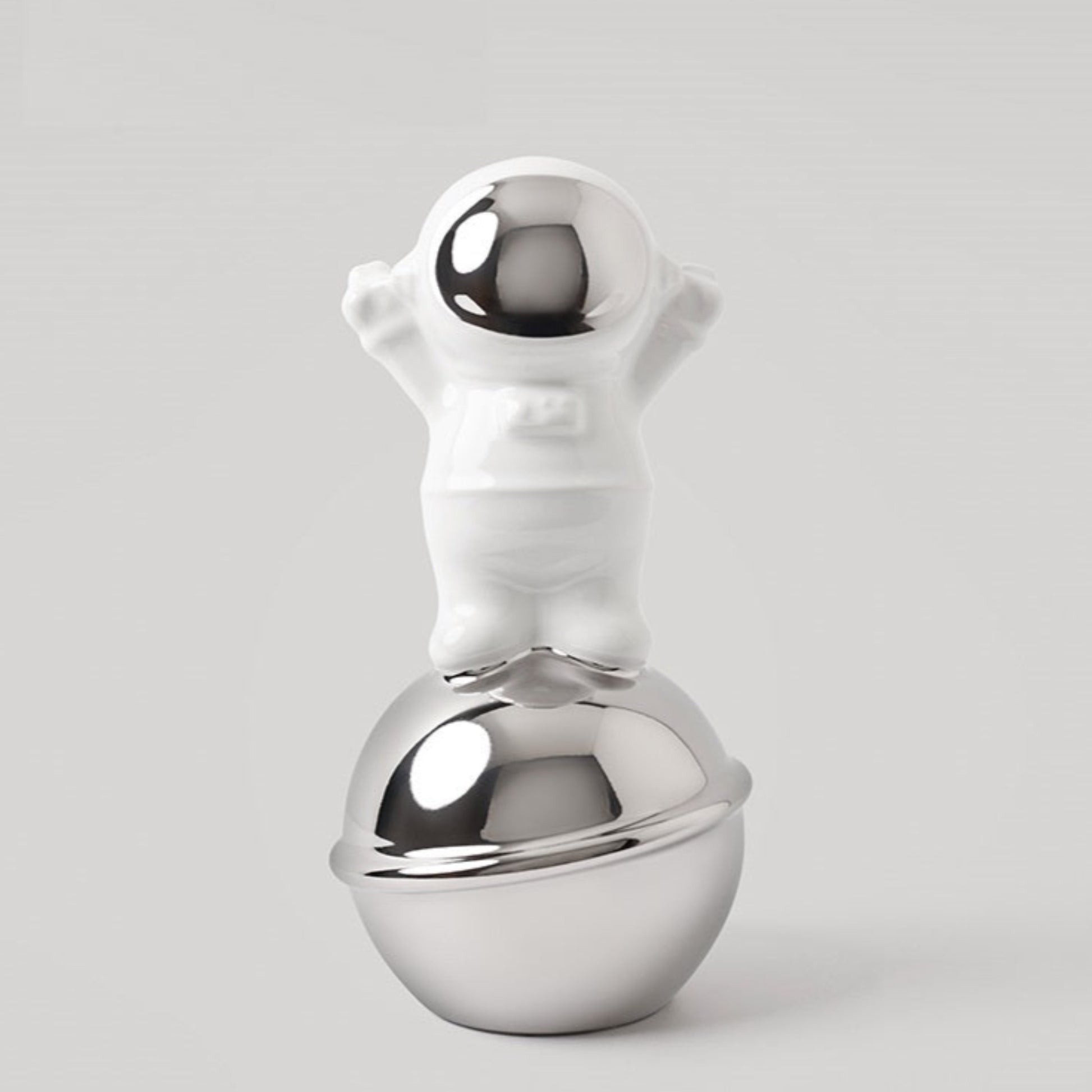 Showpiece The Benevolent Rider of The Space - Ceramic Astronaut Table Showpiece