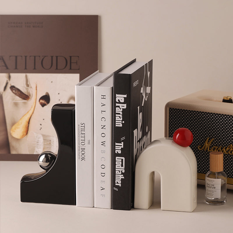 Bookend Bound by Motion Table Showpiece & Bookend - Black & White (Set of 2)