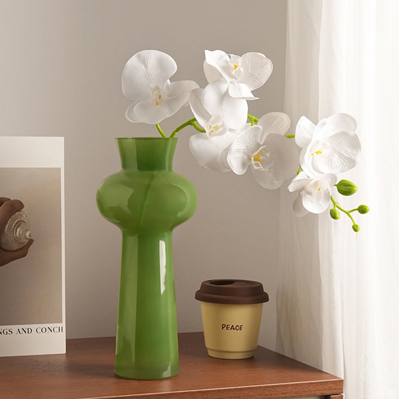 Edenne - Green Glass Vase