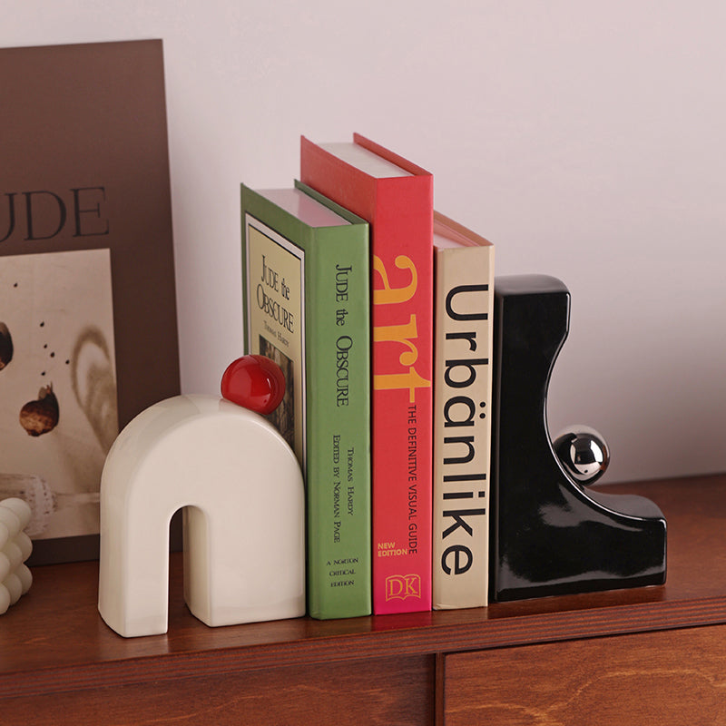 Bookend Bound by Motion Table Showpiece & Bookend - Black & White (Set of 2)