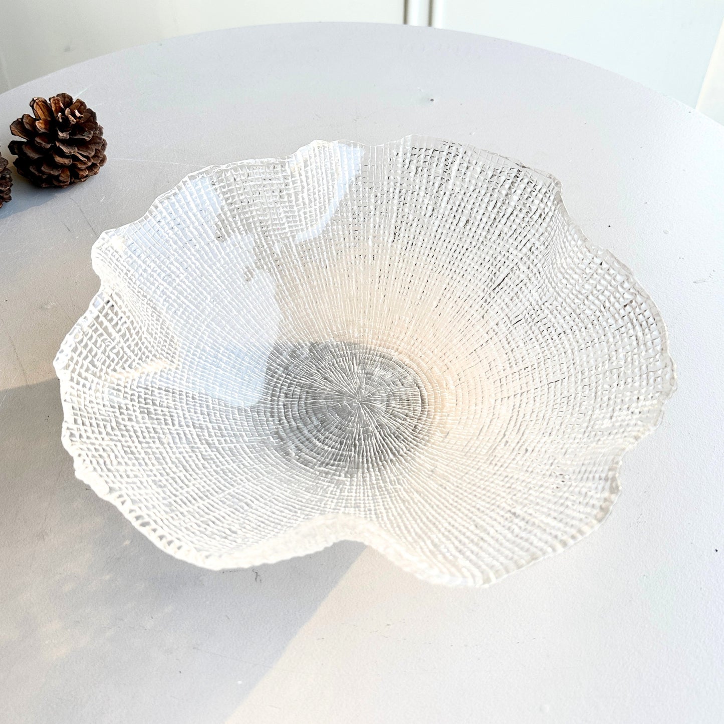Corolla by La Muse – Textured Glass Decorative Bowl for Console & Dining Table