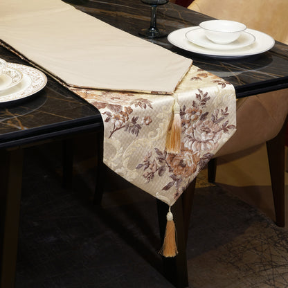 Table Runners Garden's Grace Table Runner