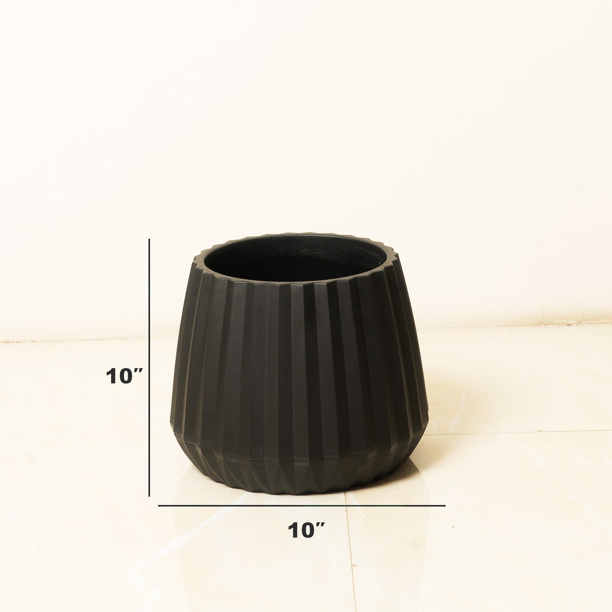 10 inch plant pot Pot Noir - Black Plant Pot - 10 inch Dia by La Muse