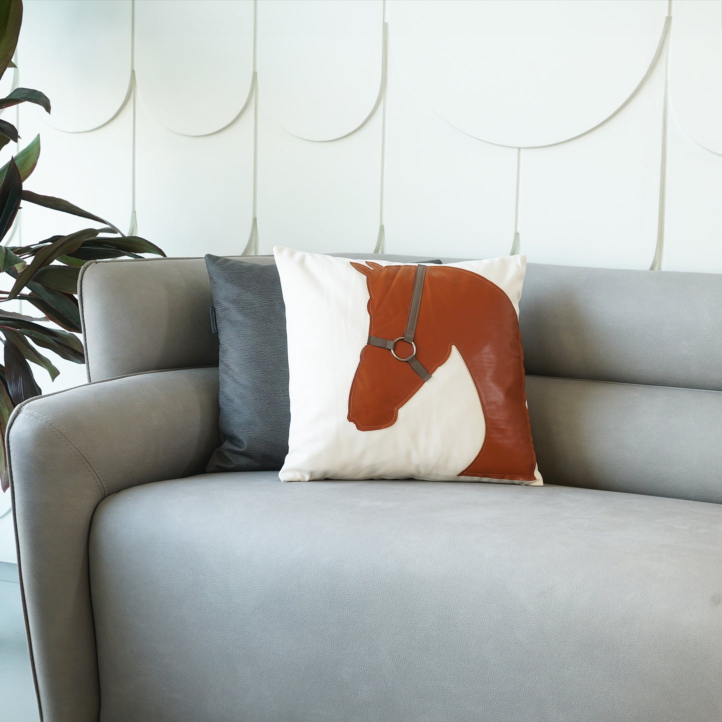 Cushion Cover A Bond with the Wild - Cushion Cover