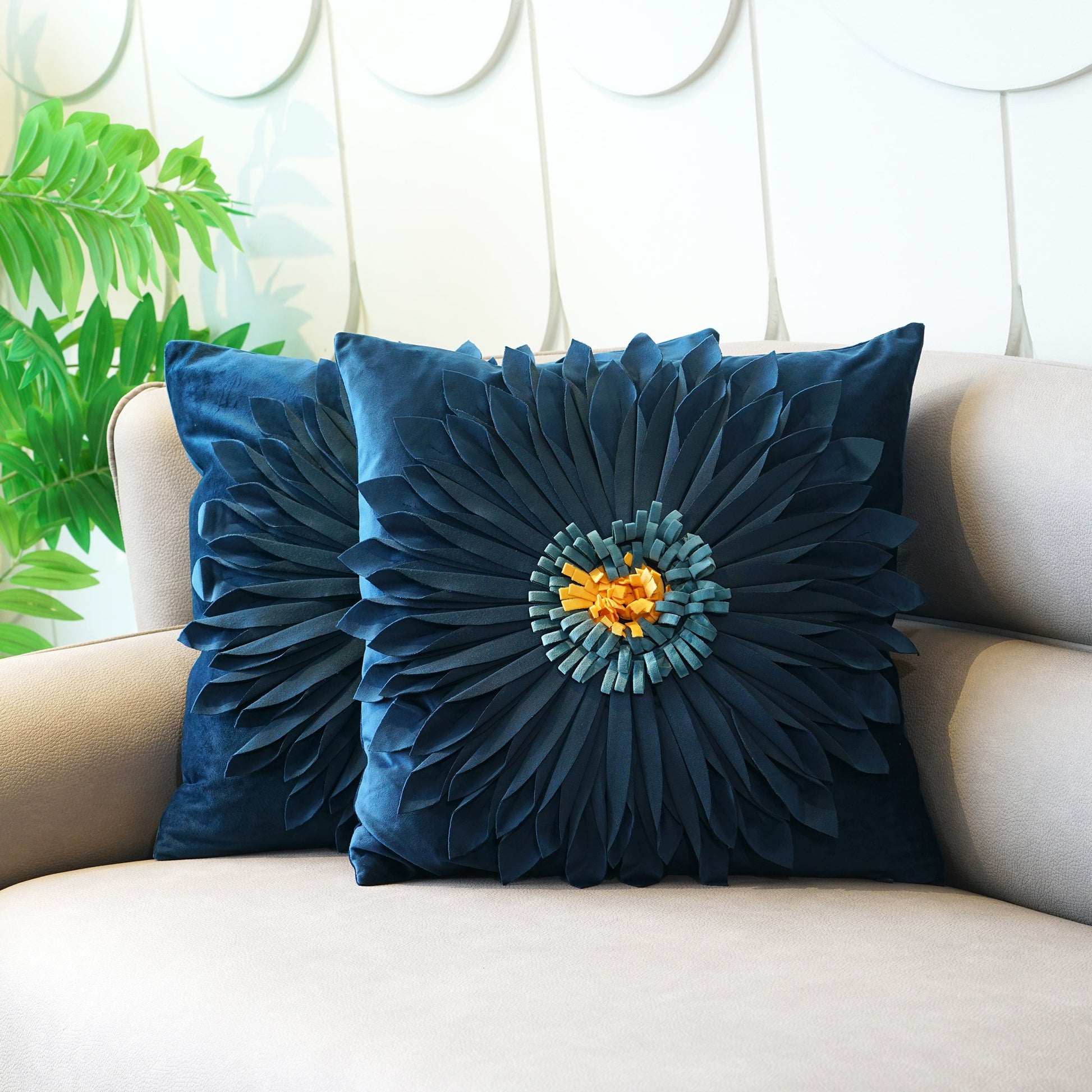 Cushion Cover Flirty Florals - Velvet Cushion Cover