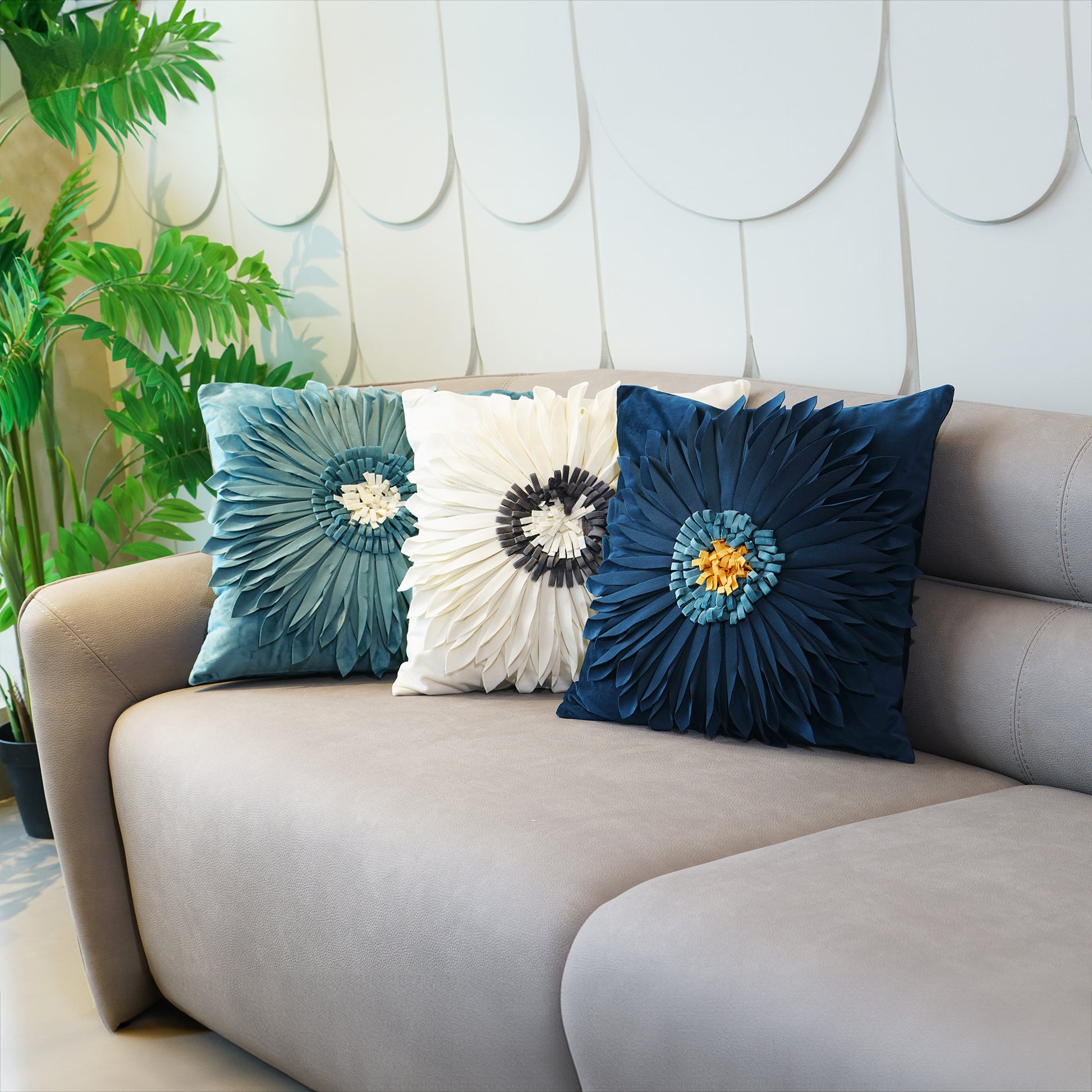 Cushion Cover Flirty Florals - Velvet Cushion Cover