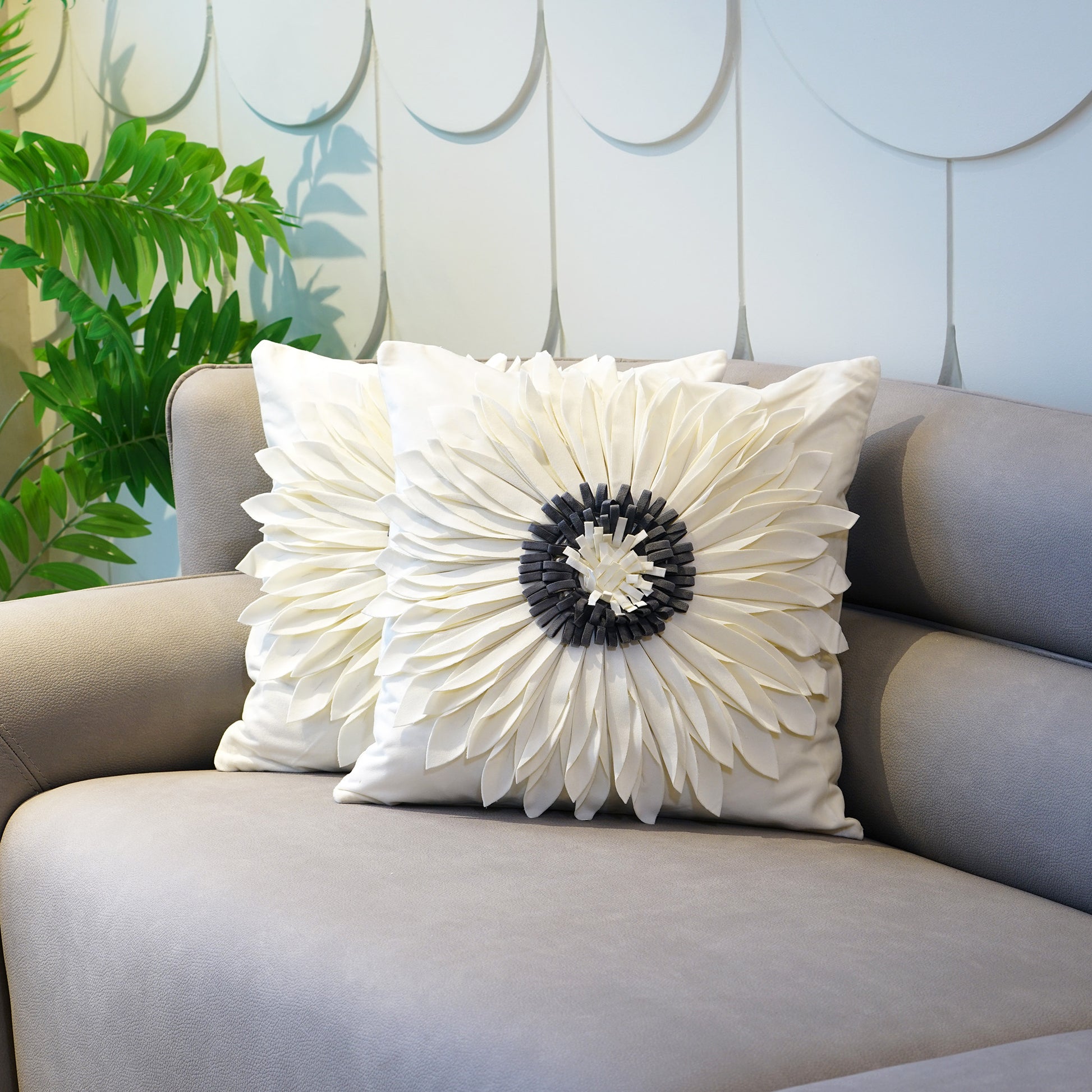 Cushion Cover Flirty Florals - Velvet Cushion Cover