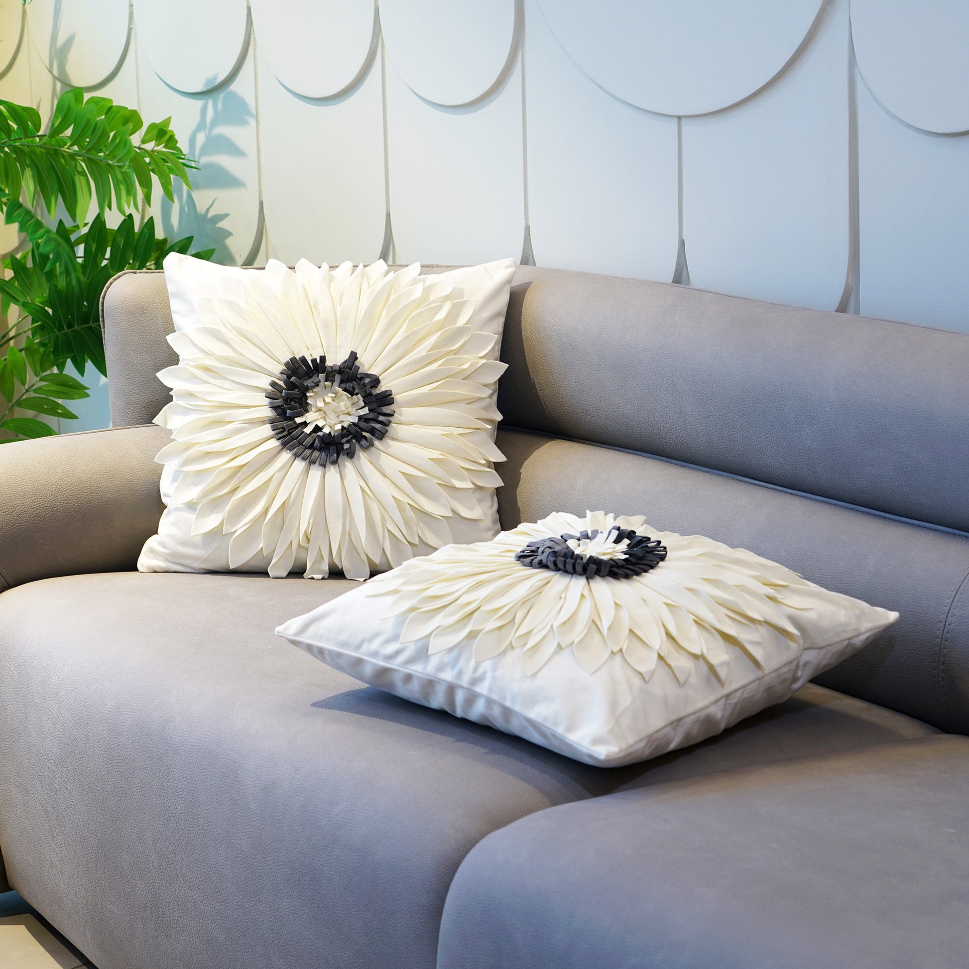 Cushion Cover Flirty Florals - Velvet Cushion Cover
