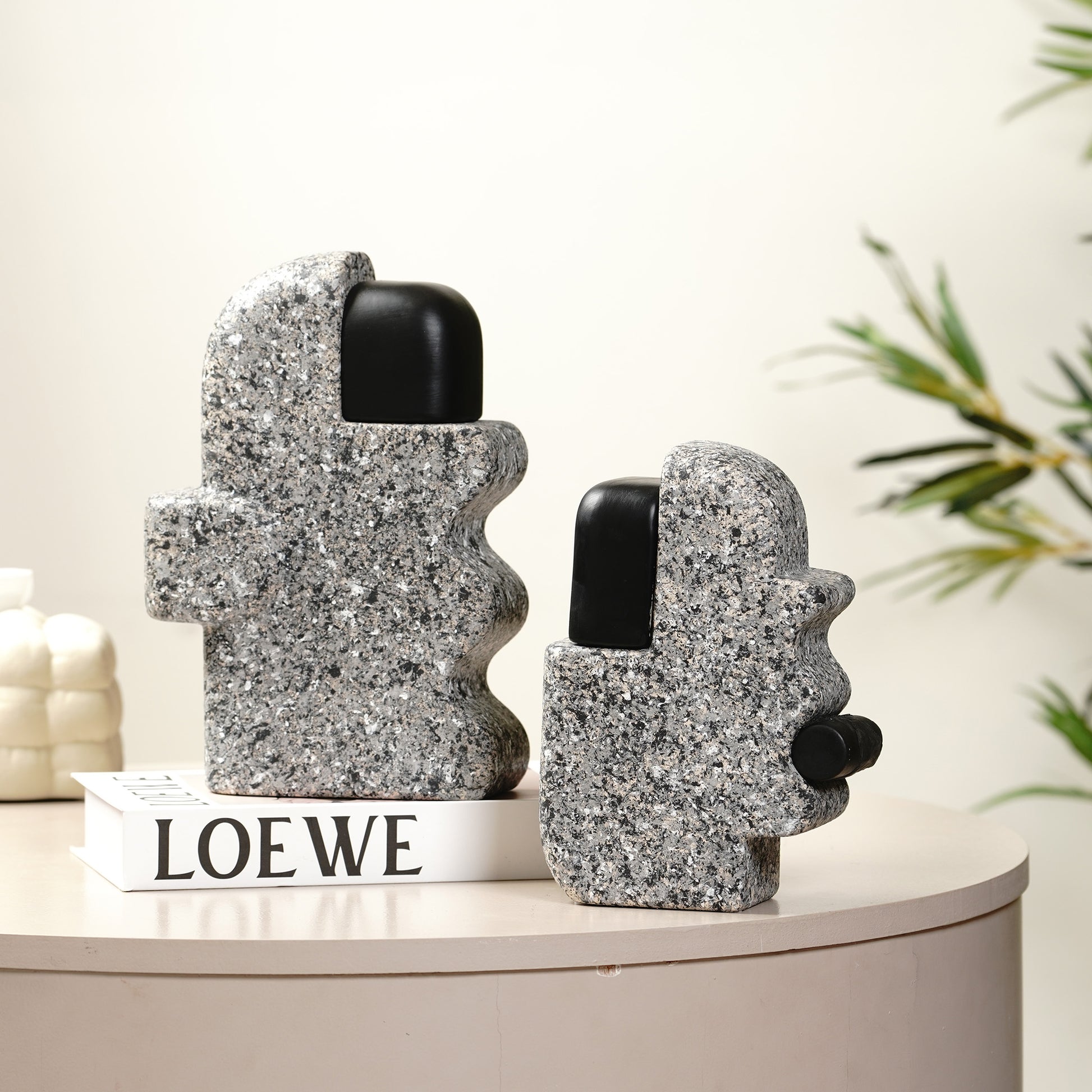 Showpiece Echo of Thought – Abstract Stone-finish Showpiece