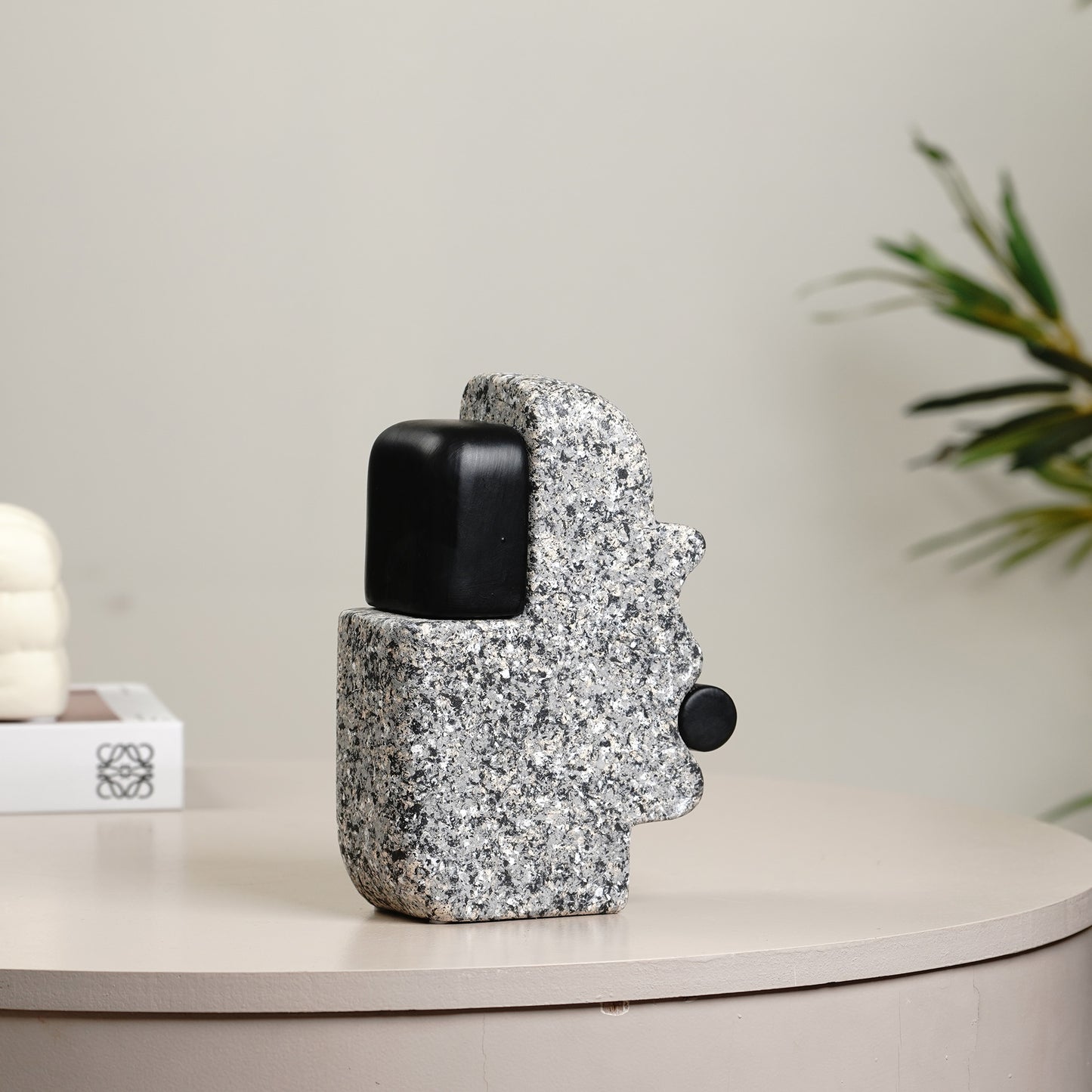 Showpiece Echo of Thought – Abstract Stone-finish Showpiece