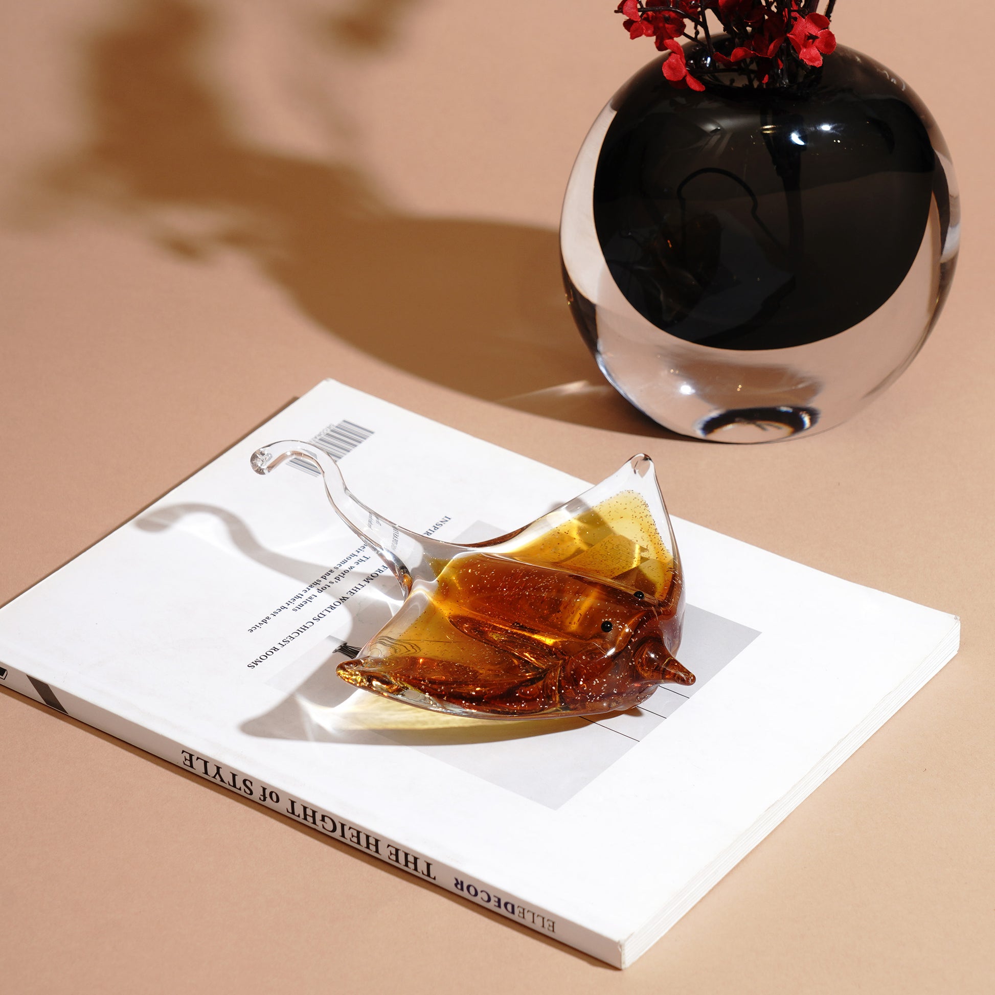 Showpiece The Charmers of the Sea - Manta Rays Crystal Table Showpiece - Small