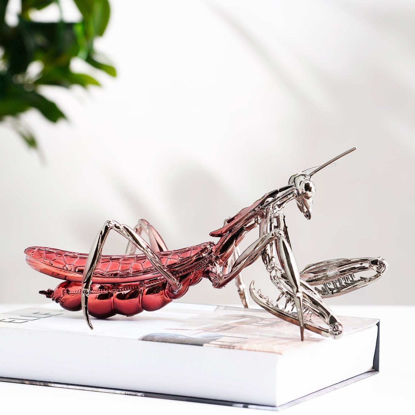 The Miraak - Metallic Praying Mantis Showpiece