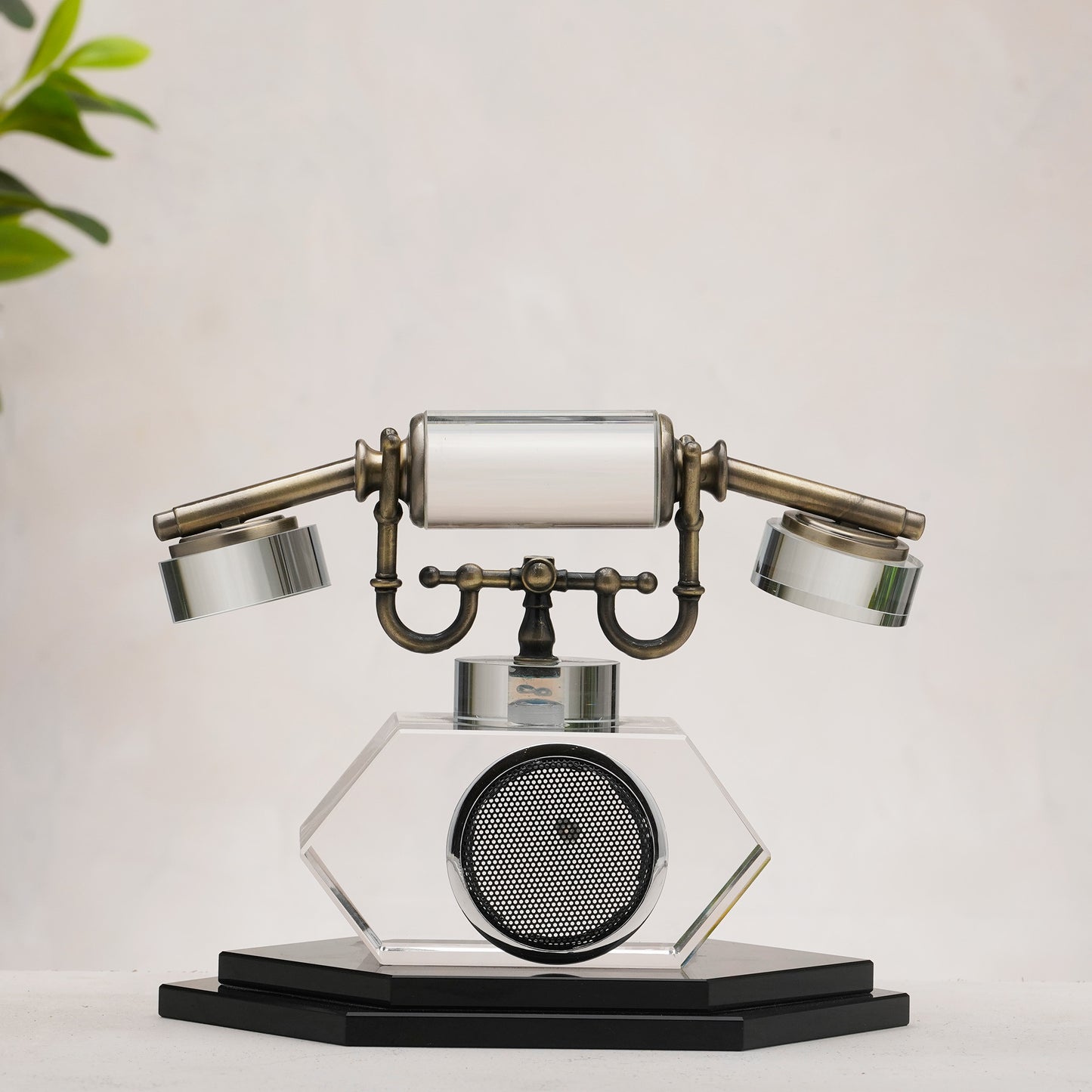 Redial - Crystal & Metal Vintage Style Phone Showpiece - Style 2
