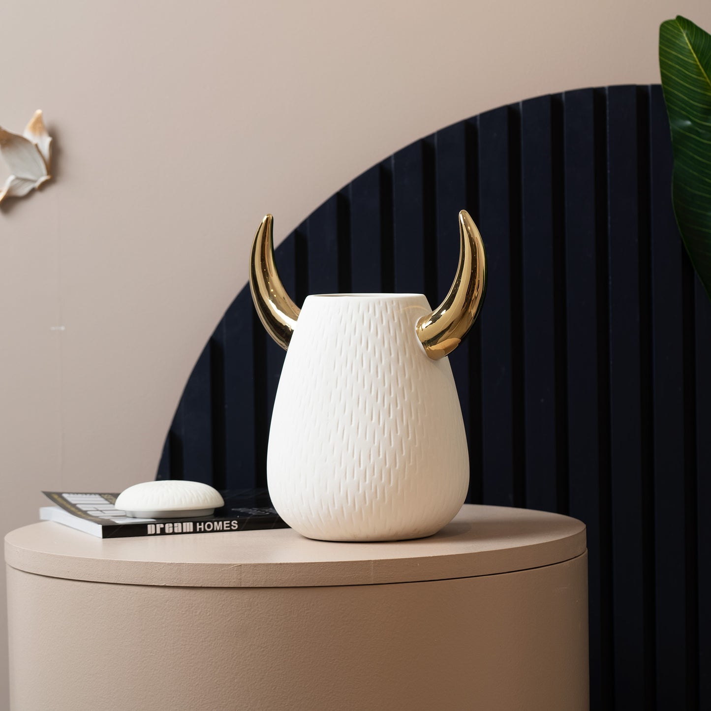 The Wild Beauty Ceramic Storage Jar & Organizer - White