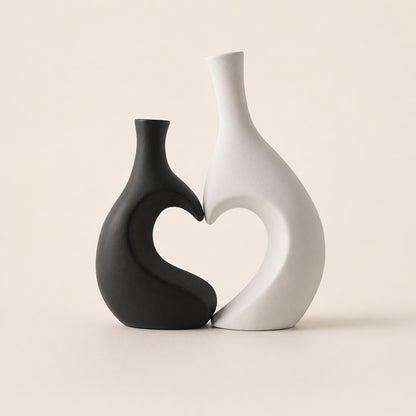 Amora black and white ceramic heart vase set by La Muse