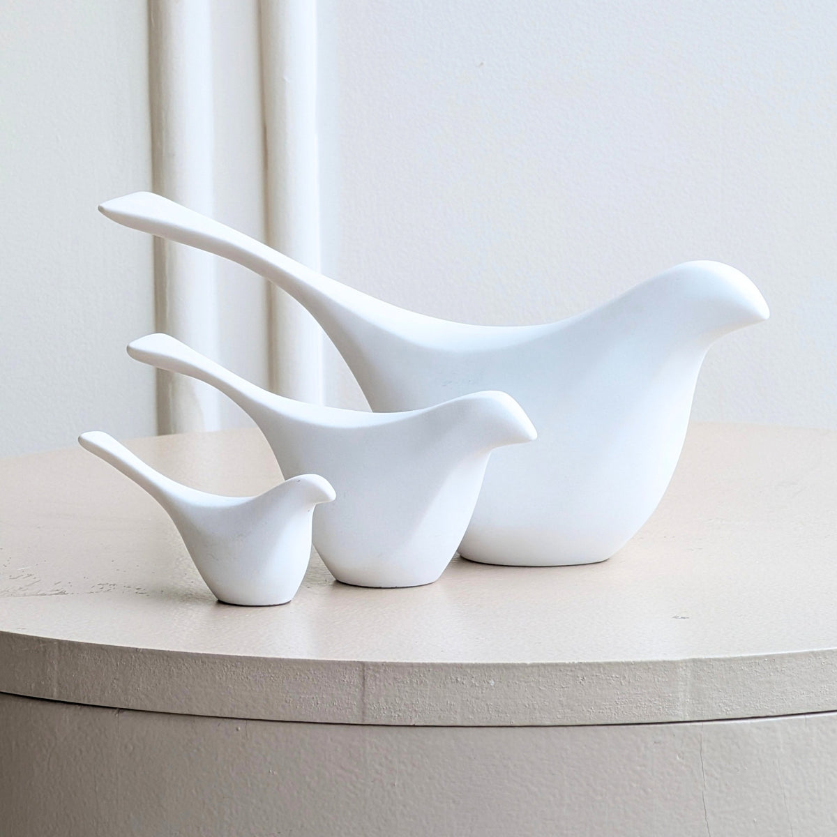 Flock white resin bird showpieces set of 3, product view