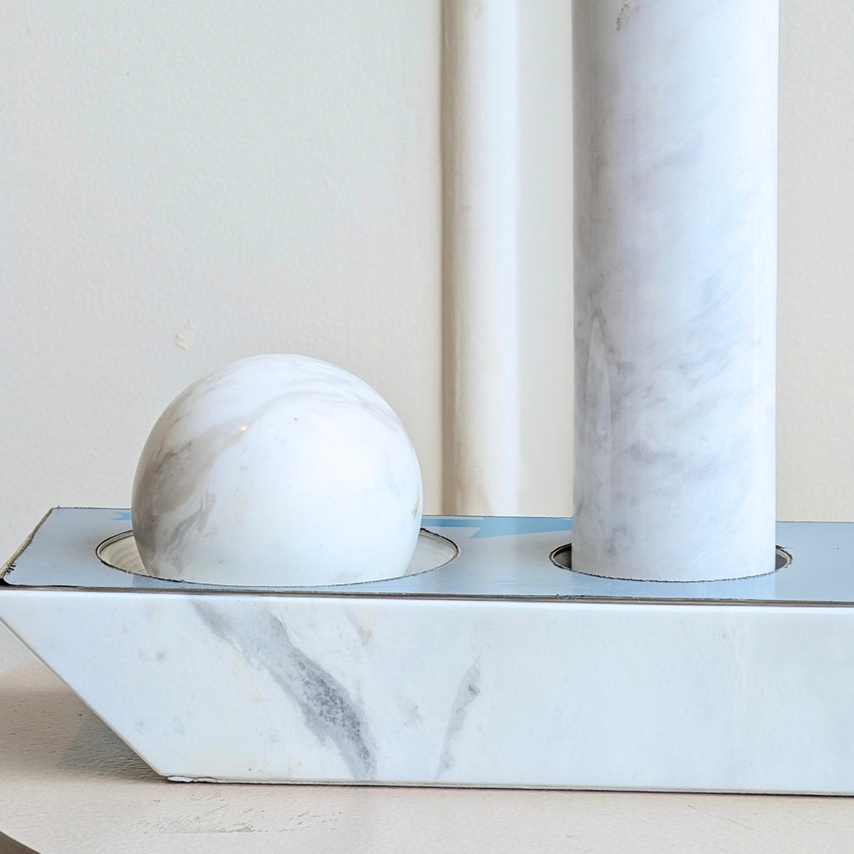 Close detail of the natural veining on the Geometry marble sculpture