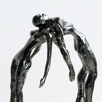 Lifeline Style 2 silver metal couple figurine detail