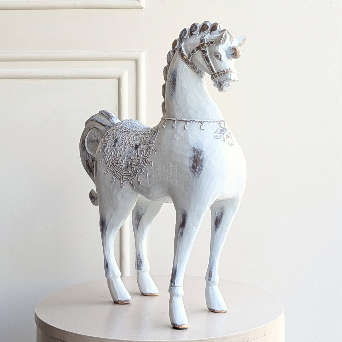 Regalia white resin horse showpiece with carved detailing and distressed metallic accents