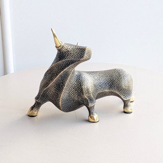 Taurus brass bull showpiece in antique black and gold finish