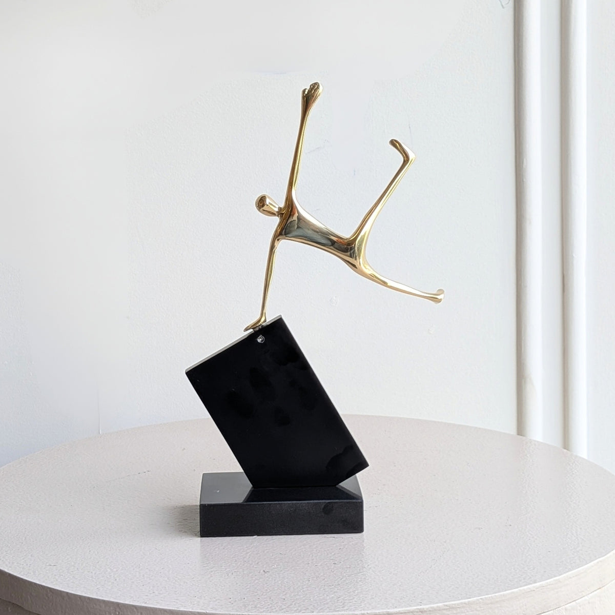 Velocity Jumping metal figurine rear product view