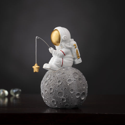 Showpiece The Benevolent Rider of The Space - Astronaut Table Showpiece - Fishing Stars