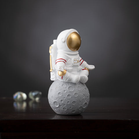 Showpiece The Benevolent Rider of The Space - Astronaut Table Showpiece - Meditating