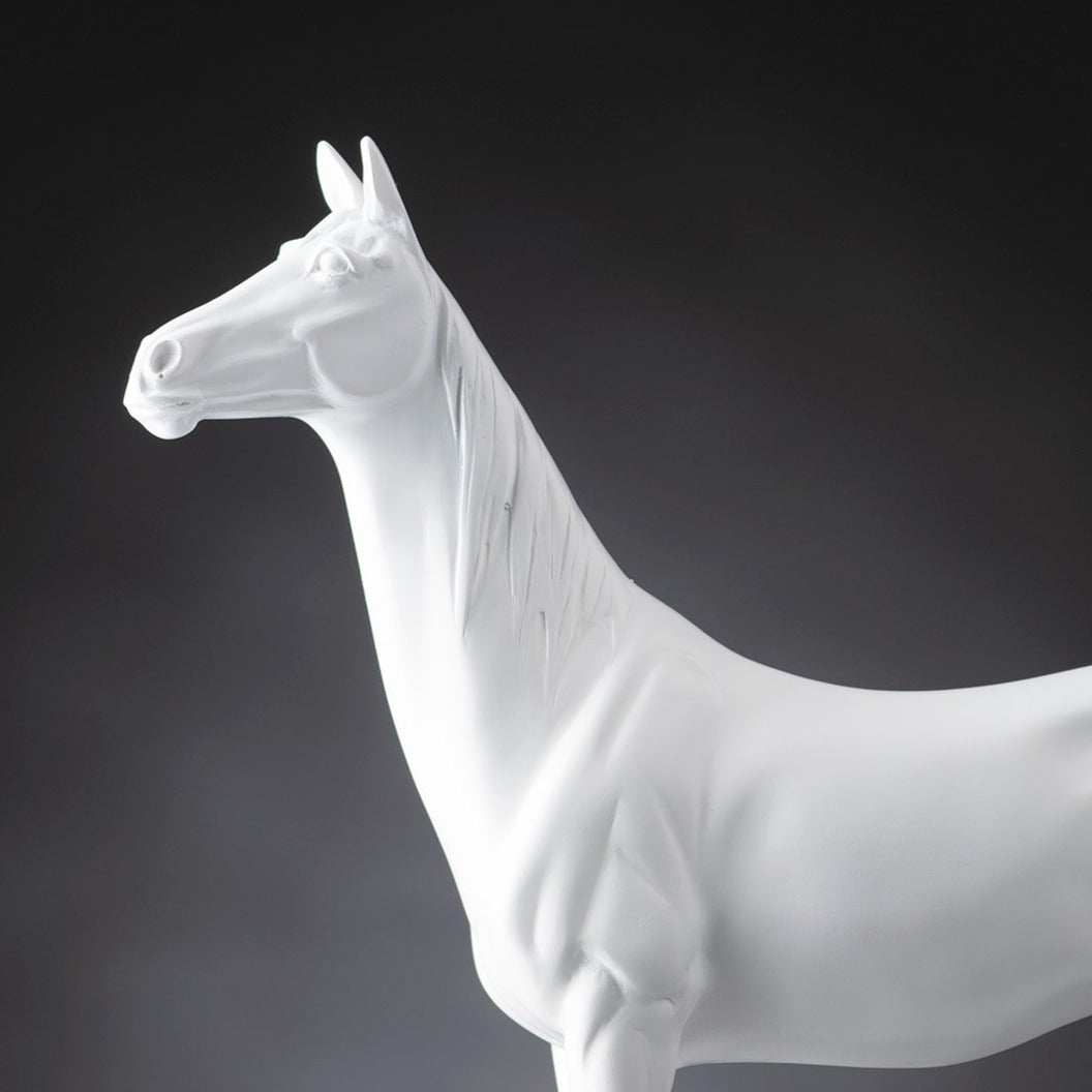 Showpiece Spirit of Valor - Horse Table Showpiece - White