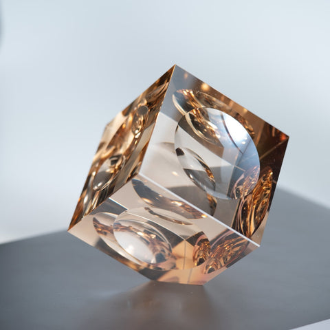 Showpiece The Illuminating Jewel Crystal Table Showpiece